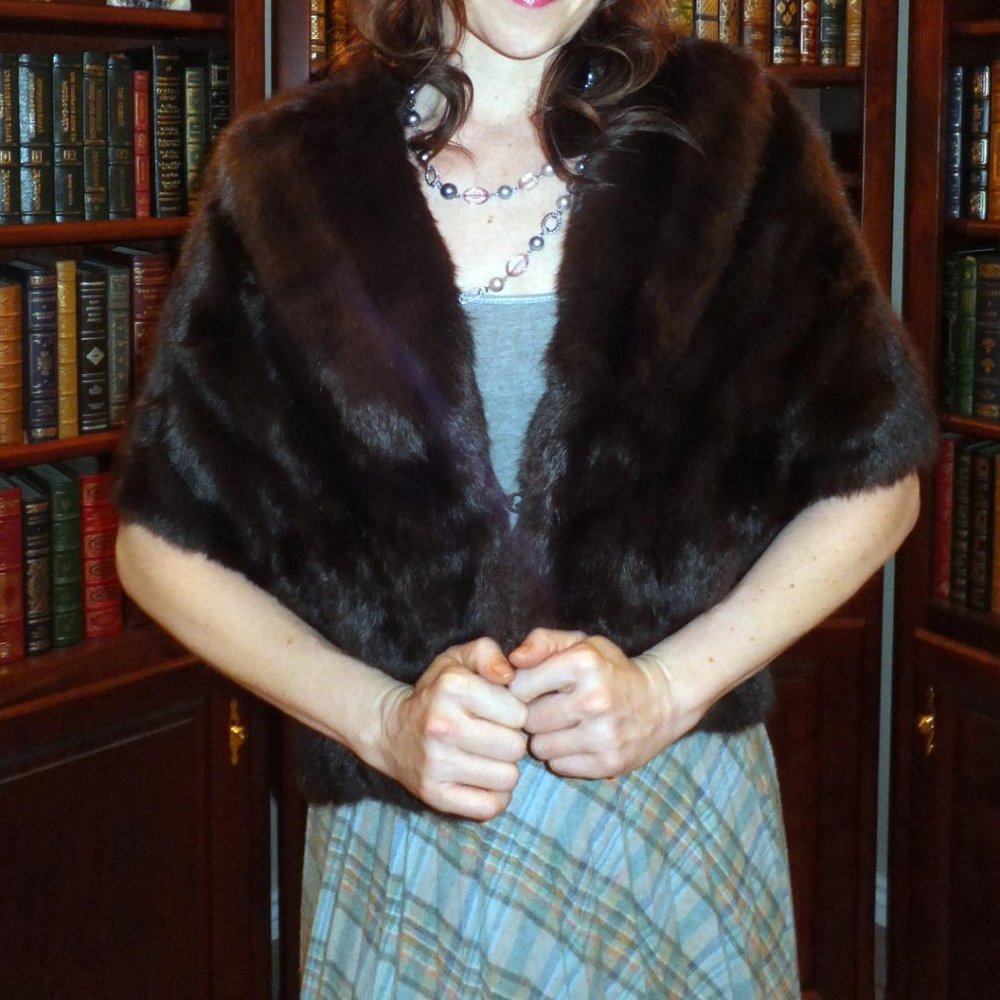Genuine Muskrat Stole Fur - Appraised at $250 by Lloyd's Furrier
